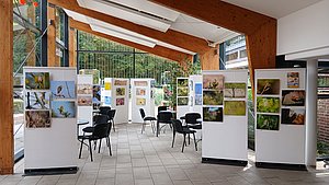 Die Kunstausstellung im Foyer.